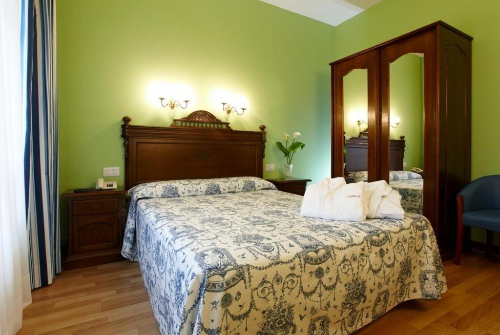 Gran Hotel Balneario De Lierganes Exterior photo