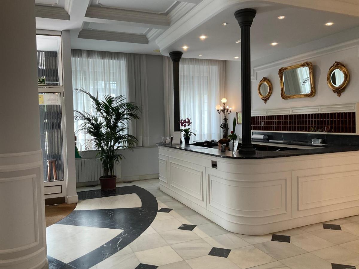 Gran Hotel Balneario De Lierganes Exterior photo