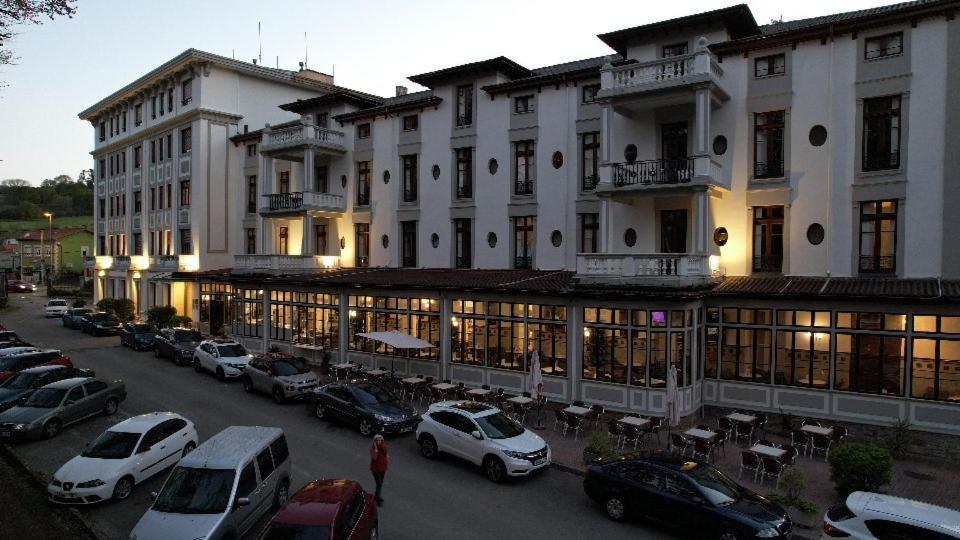 Gran Hotel Balneario De Lierganes Exterior photo
