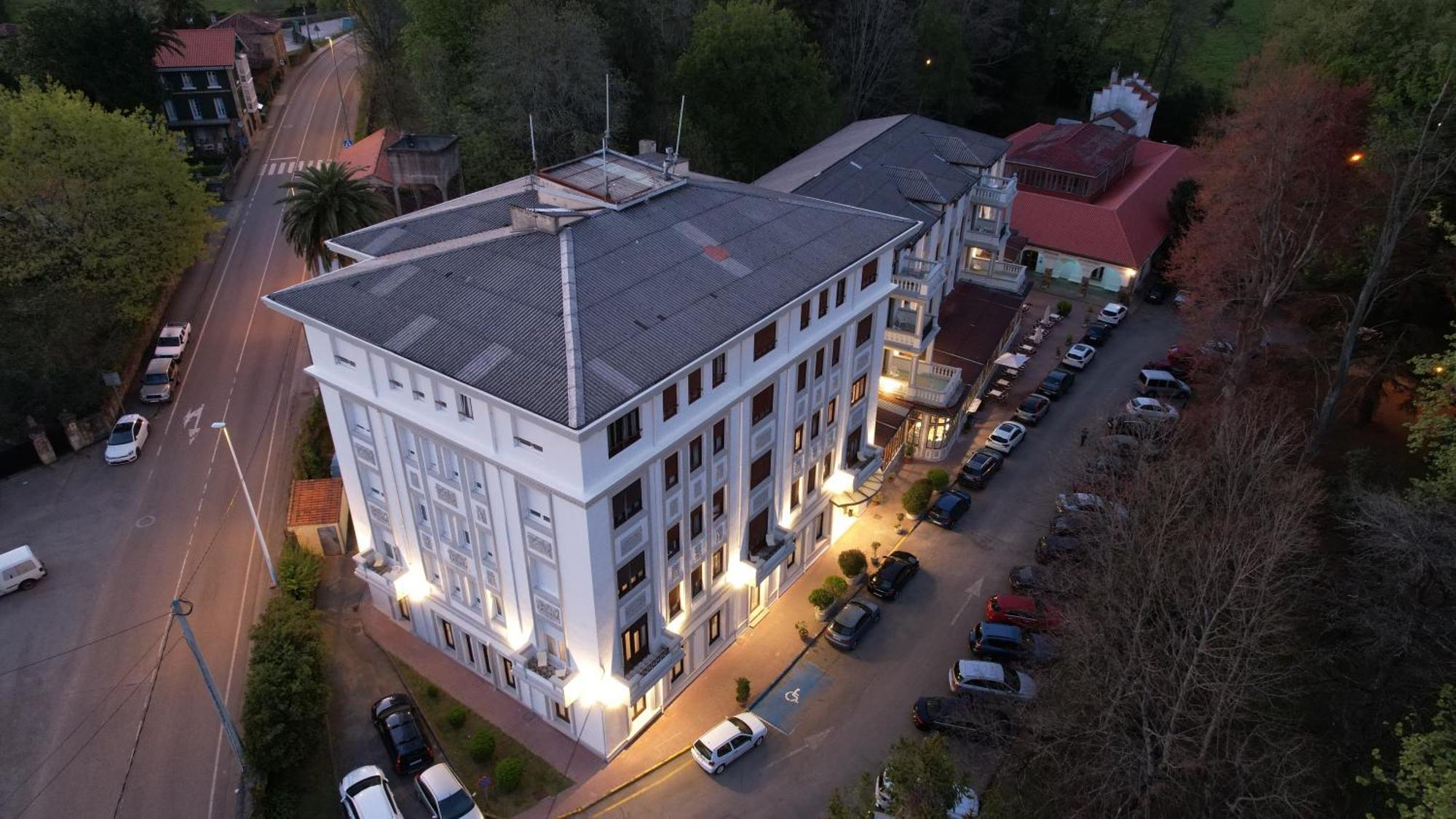 Gran Hotel Balneario De Lierganes Exterior photo
