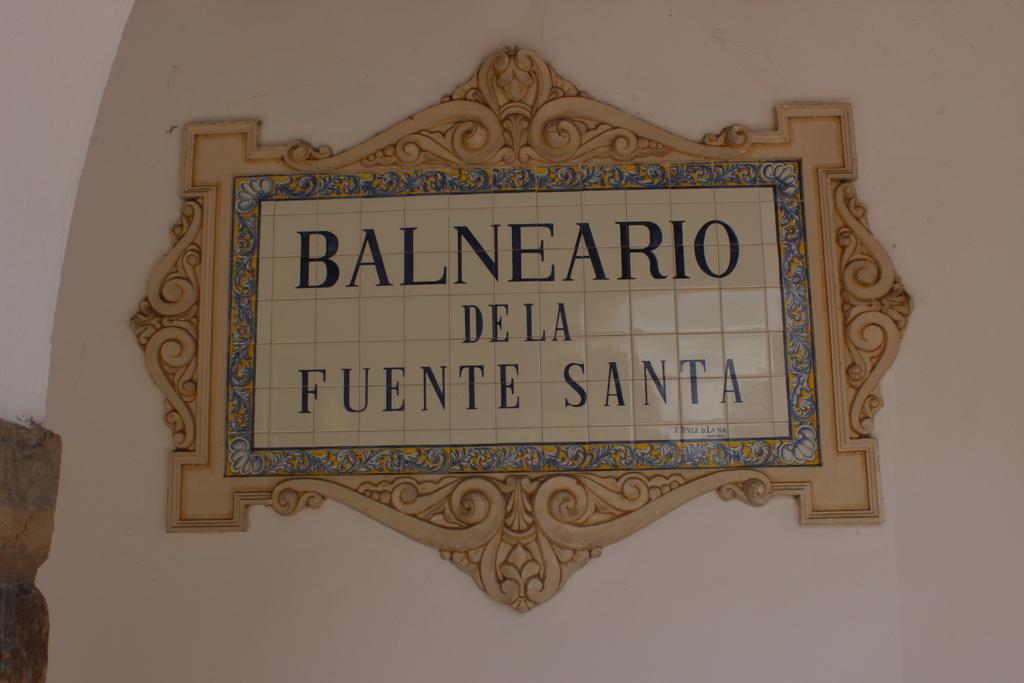 Gran Hotel Balneario De Lierganes Exterior photo