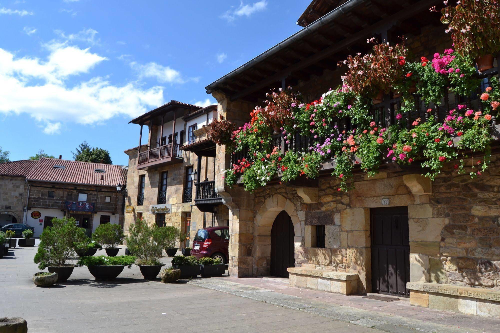Gran Hotel Balneario De Lierganes Exterior photo